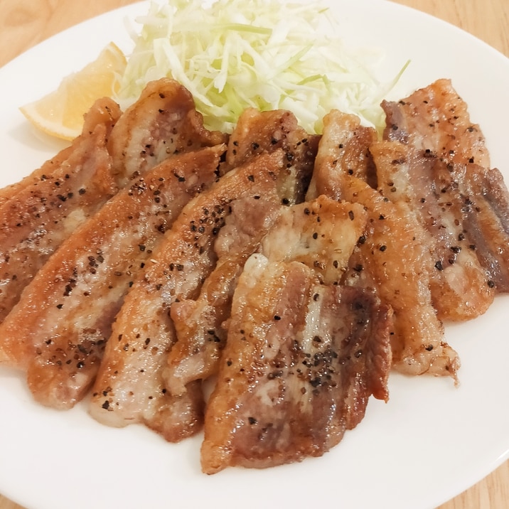 豚バラ肉の黒胡椒焼き